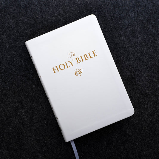 WG | ESV Holy Bible – White Classic
